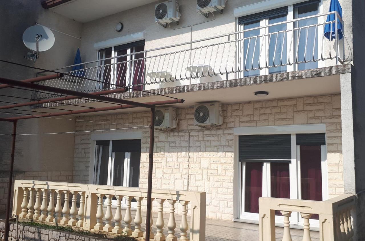 Apartments Kristina Crikvenica Exterior photo